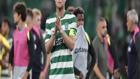 首次后卫在温布利助英格兰任意球得分，创历史纪录。